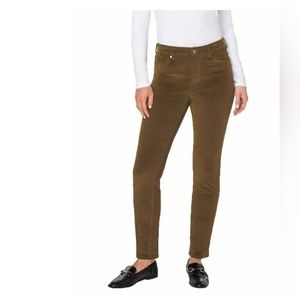 (Ew)Wellworn ladies High rise soft skinny Corduroy pants